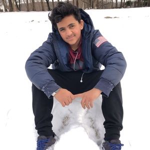 Meet your Posher, Faris